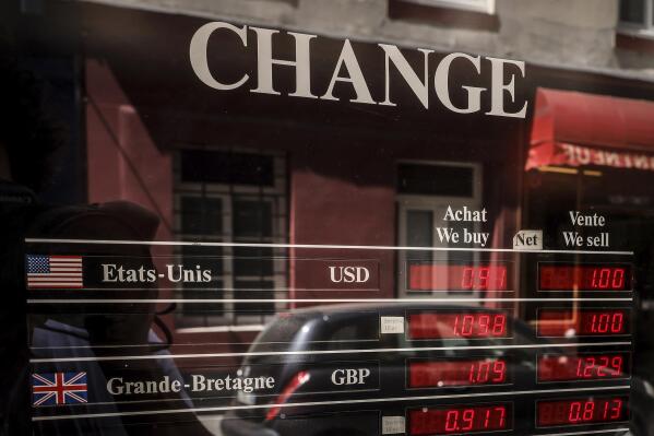 3000 euros store to dollars